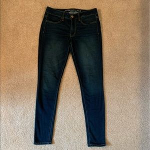 American Eagle dark-wash Jeggings